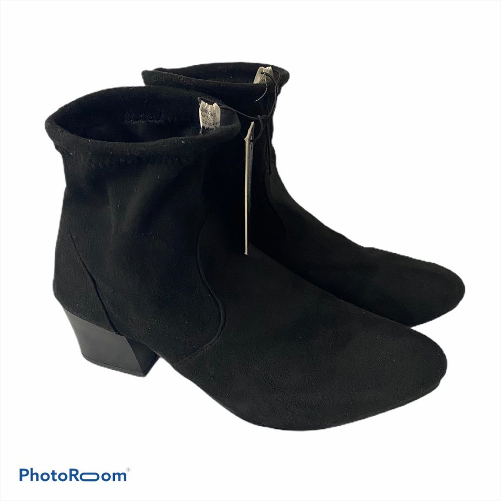 🔴 Via Rosa Black Ankle Boots